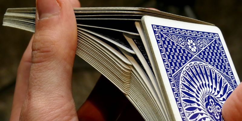 Phương pháp phân tích và cách nhận biết lá bài từ mặt sau hiệu quả