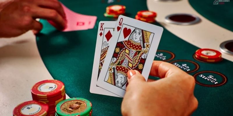 Tại sao giới cao thủ tin chọn tải game đánh bài online GO88?